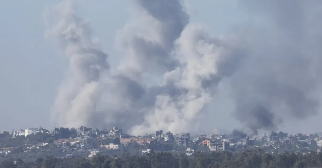 Filistin Kızılayı: İsrail Han Yunus'ta sığınma merkezlerini hedef aldı