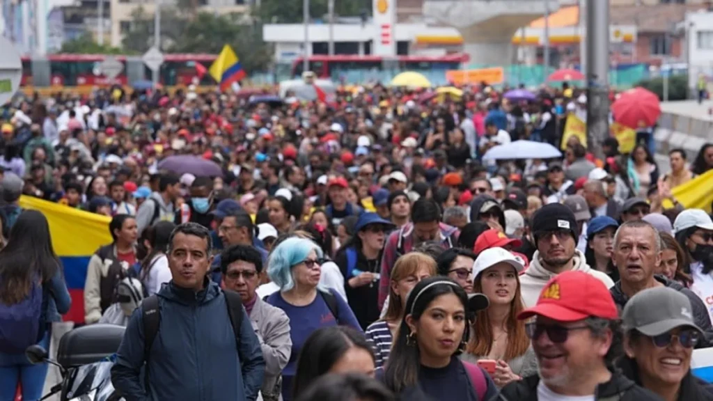 Kolombiya'da öğretmenlerden 1 günlük grev