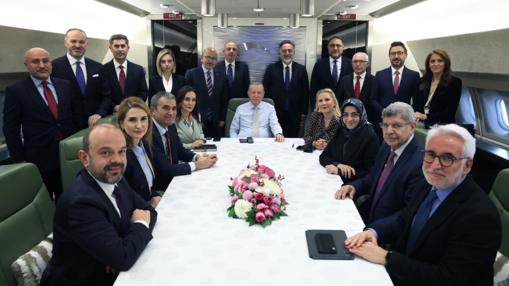 Erdoğan: Biz Suriye, Irak ve Lübnan başta olmak üzere bölgemizin her karışında barış, huzur ve güvenlik istiyoruz