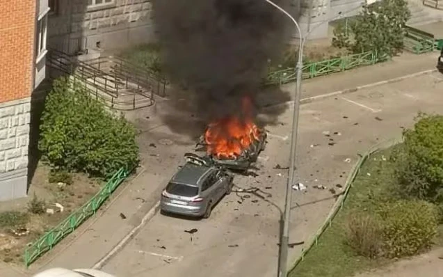 Moskova'da otomobilin patlaması sonucu ölen kişinin Rus komutan olduğu bildirildi