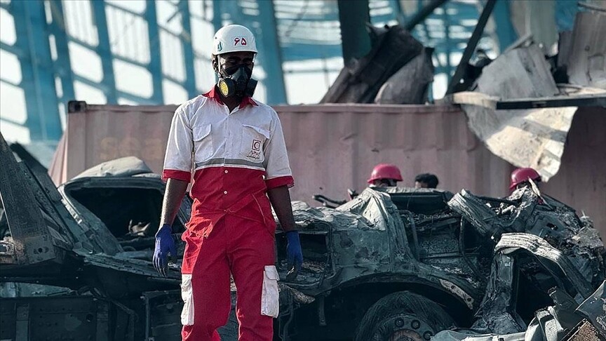 İran'ın güneyindeki Basra Körfezi kıyısındaki liman patlamasında can kaybı 70'e yükseldi