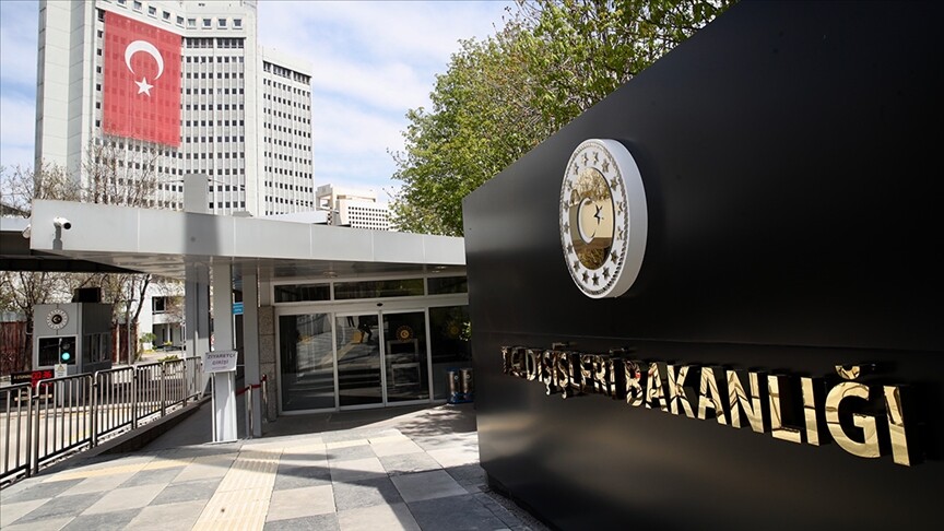 Türkiye Dışişleri Bakanlığı, İsrail'e geçerken irtibat kesilen 3 Türk vatandaşına ilişkin temasların sürdüğünü bildirdi