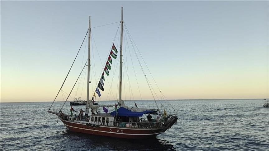 Küresel Sumud Filosu'ndaki Mikeno gemisi Gazze sularında