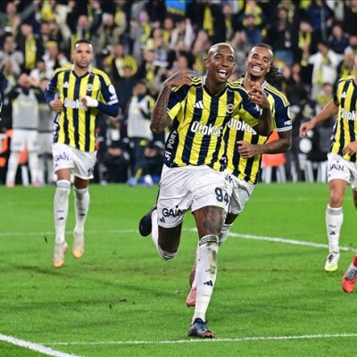 Fenerbahçe, 3 resmi maç sonra galip