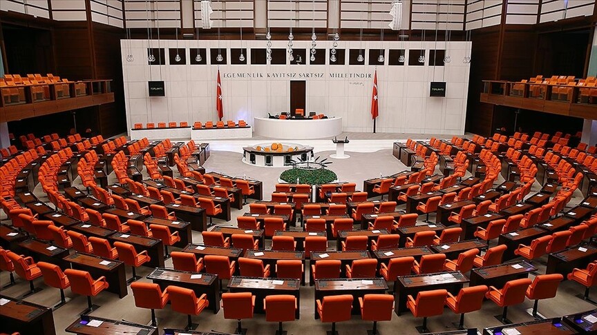 Türk askerinin Irak ve Suriye'deki görev süresinin uzatılmasına ilişkin tezkere TBMM'de