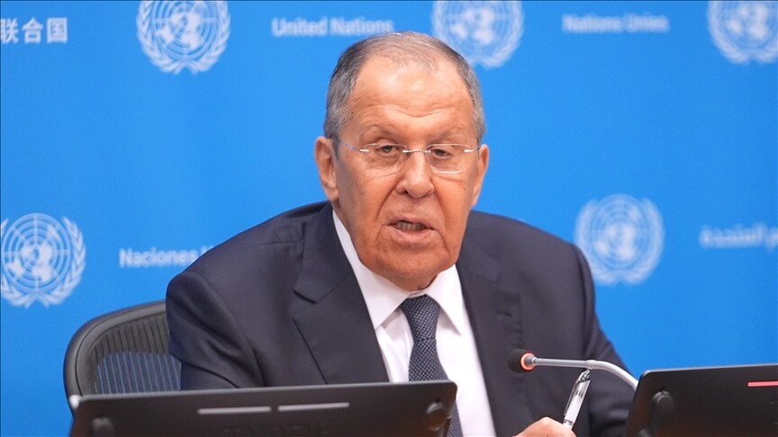 Lavrov: Suriye'deki varlığımız meşru yönetimin muhalif güçlere karşı askeri desteklenmesi için değil