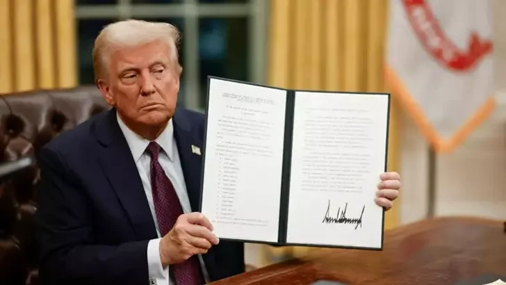 Trump, Biden'ın tüm güvenlik izinlerini iptal etti