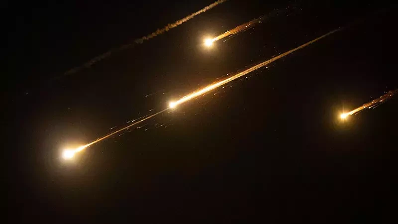 İran'dan İsrail'e yeni bir saldırı dalgası başladı