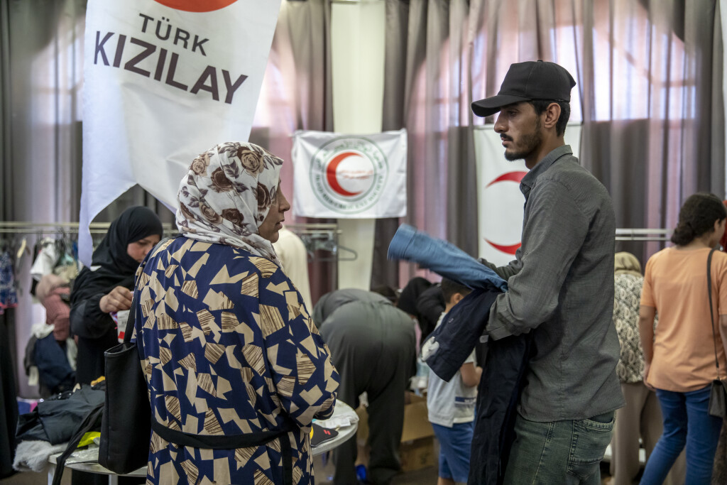 TİKA ve Türk Kızılay, Irak’a kalkınma ve insani yardım alanlarında destek olmayı sürdürüyor