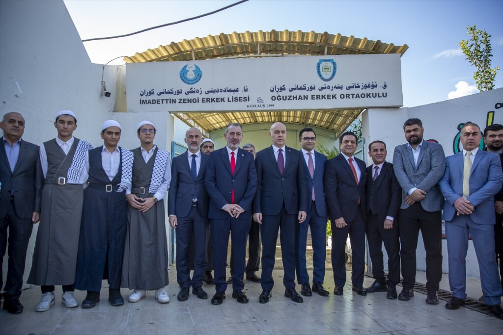 Türkiye'nin Bağdat Büyükelçisi Güney, Erbil’de Türkmen okulunu ziyaret etti