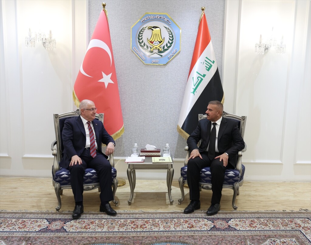 İçişleri Bakanı Şammari, Türkiye Milli Savunma Bakanı Güler ile görüştü