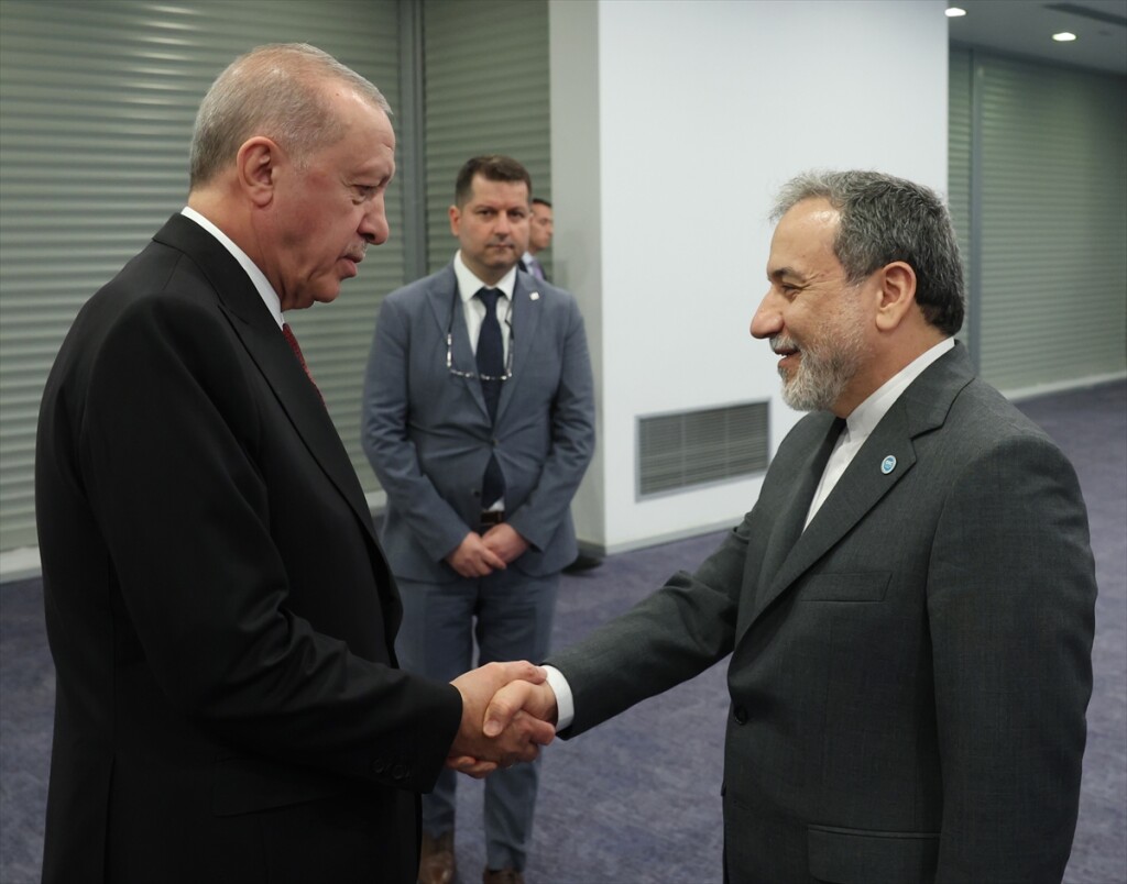 Türkiye Cumhurbaşkanı Erdoğan, İran Dışişleri Bakanı Erakçi'yi kabul etti