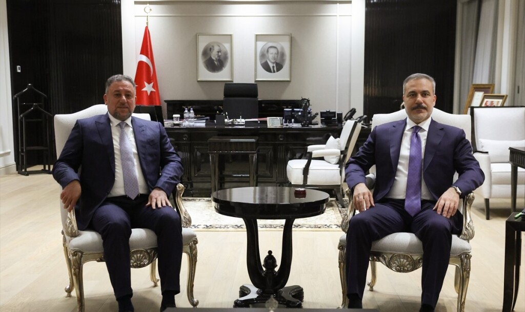 Türkiye Dışişleri Bakanı Fidan, Irak Egemenlik Partisi lideri Hançer'i kabul etti