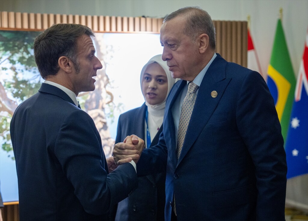 Türkiye Cumhurbaşkanı Erdoğan Fransa Cumhurbaşkanı Macron ile görüştü