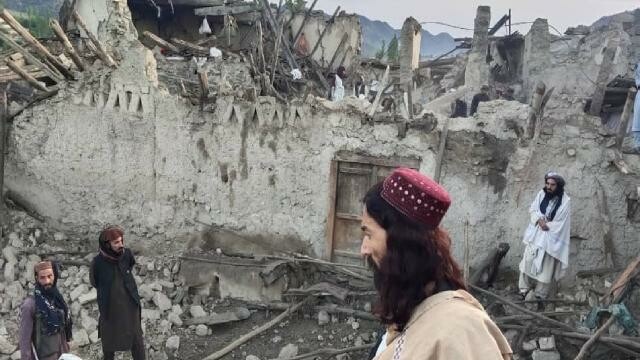 Afganistan'da Deprem: 950 Ölü