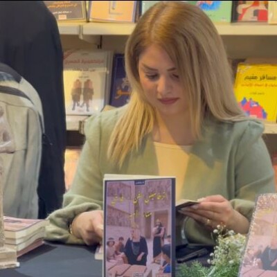 Türkmen sanatçı için, Irak Uluslararası Kitap Fuarı'nda özel imza günü düzenlendi