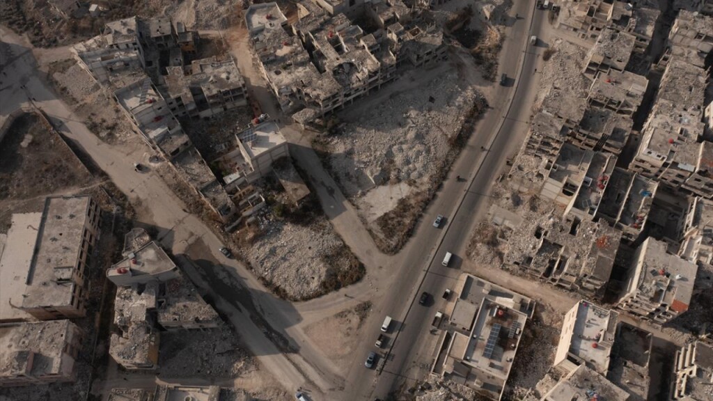 İsrail, Humus'a hava saldırısı düzenledi