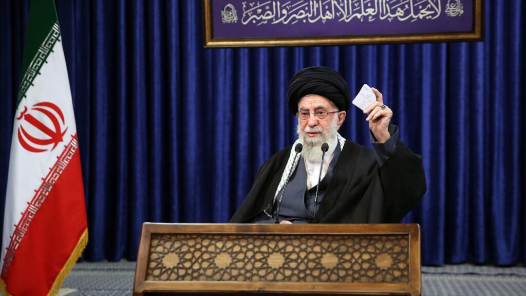 Hamaney: ABD'nin askeri müdahalesi telafisi olmayan hasara yol açacak