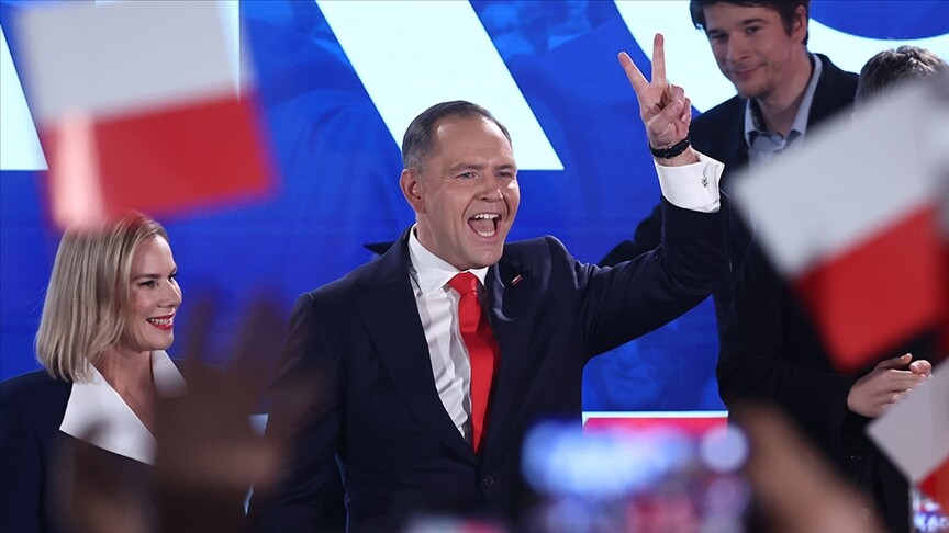 Polonya'da cumhurbaşkanı seçimini yüzde 50,9 ile Nawrocki kazandı