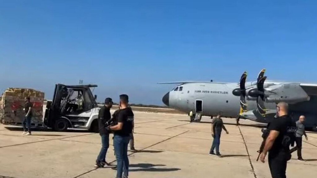 Türkiye'den Lübnan'a yardım uçağı gönderildi