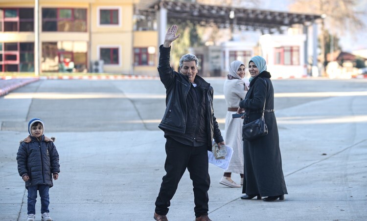 Türkiye'deki Suriyelilerin ülkelerine dönüşü sürüyor