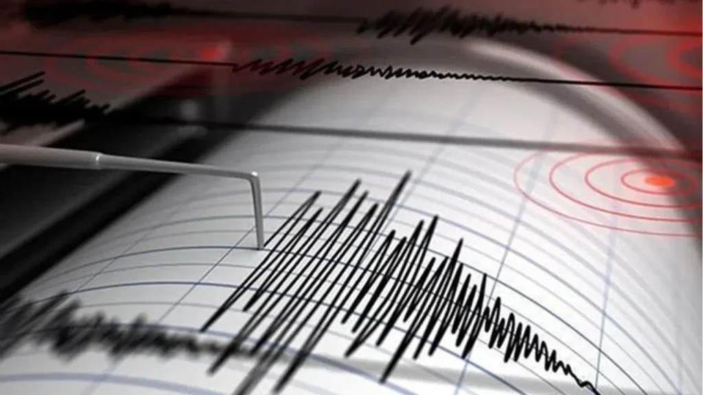 Japonya'nın batısında 6 büyüklüğünde deprem oldu