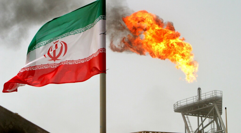İran: Günlük petrol üretimimizi gelecek yıl 4 milyon varile çıkartmaya çalışıyoruz