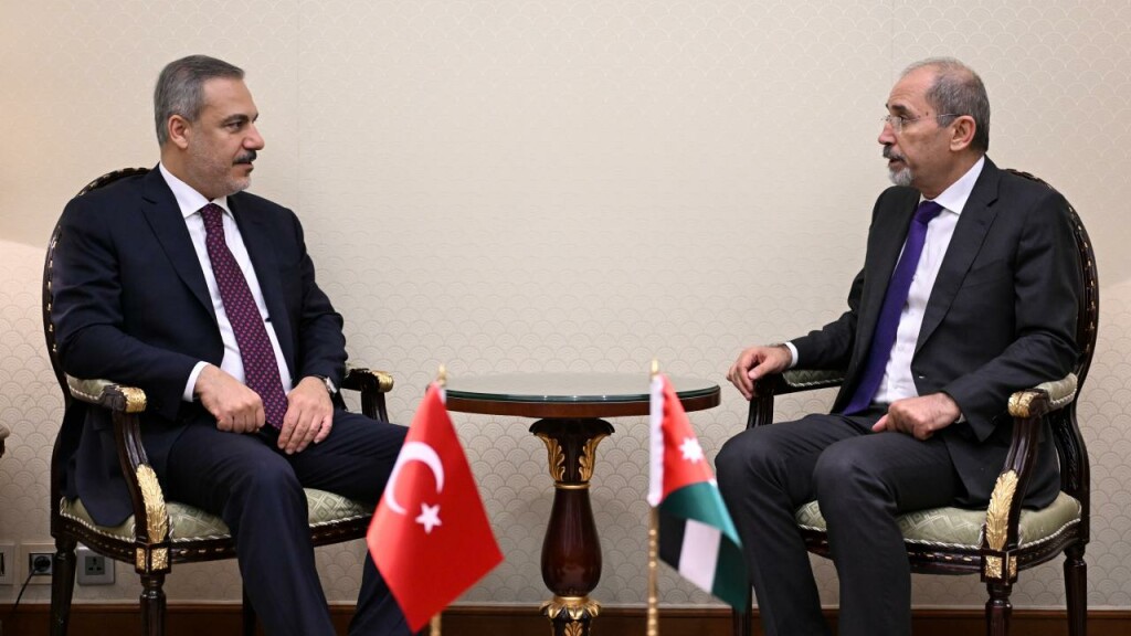 Türkiye Dışişleri Bakanı Fidan Ürdünlü mevkidaşı Safedi ile görüştü