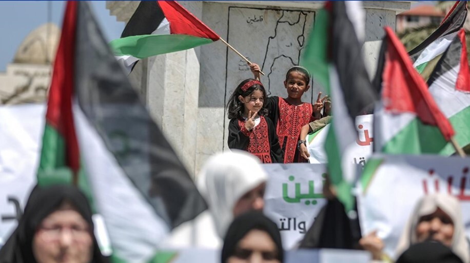 Gazzeli kadınlardan, İsrail'in saldırdığı Cenin'e destek gösterisi
