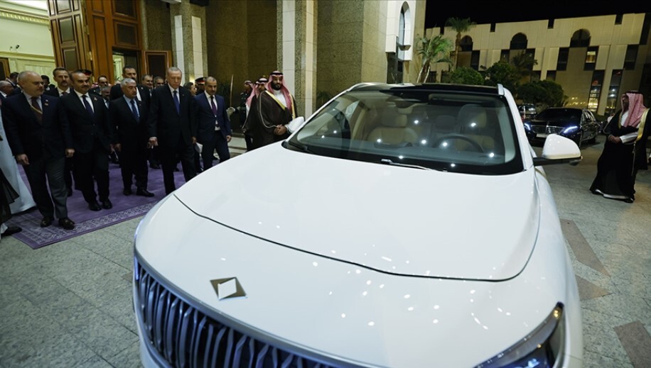 Suudi Arabistan Veliaht Prensi Selman Togg'u beğendi