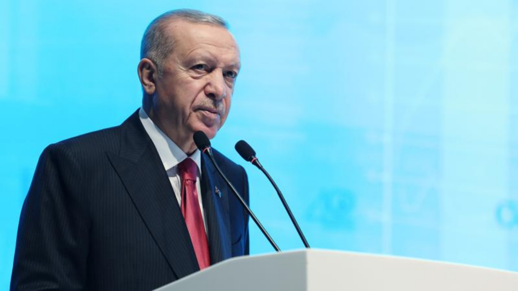 Erdoğan: Bölücü terör örgütüne ağır bedeller ödettik