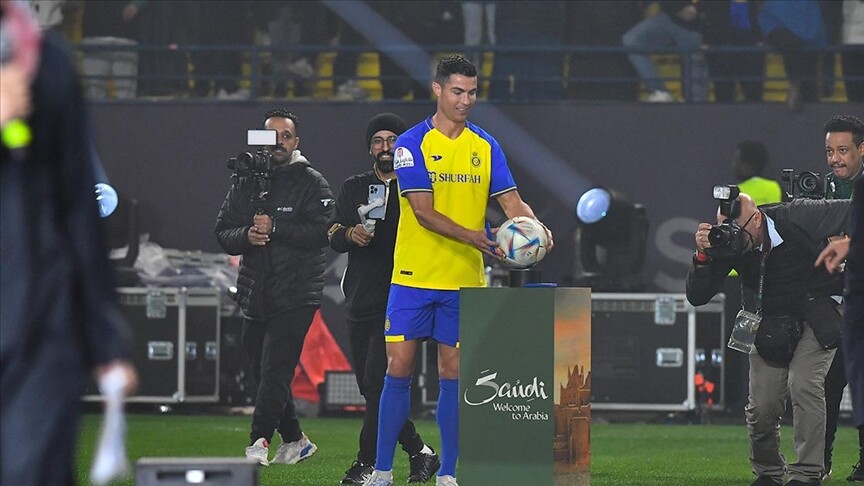 Al Nassr, Cristiano Ronaldo için imza töreni düzenledi