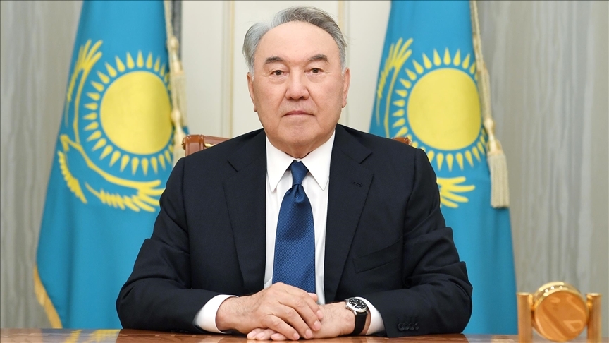 Kazakistan Parlamentosu Nazarbayev’in 