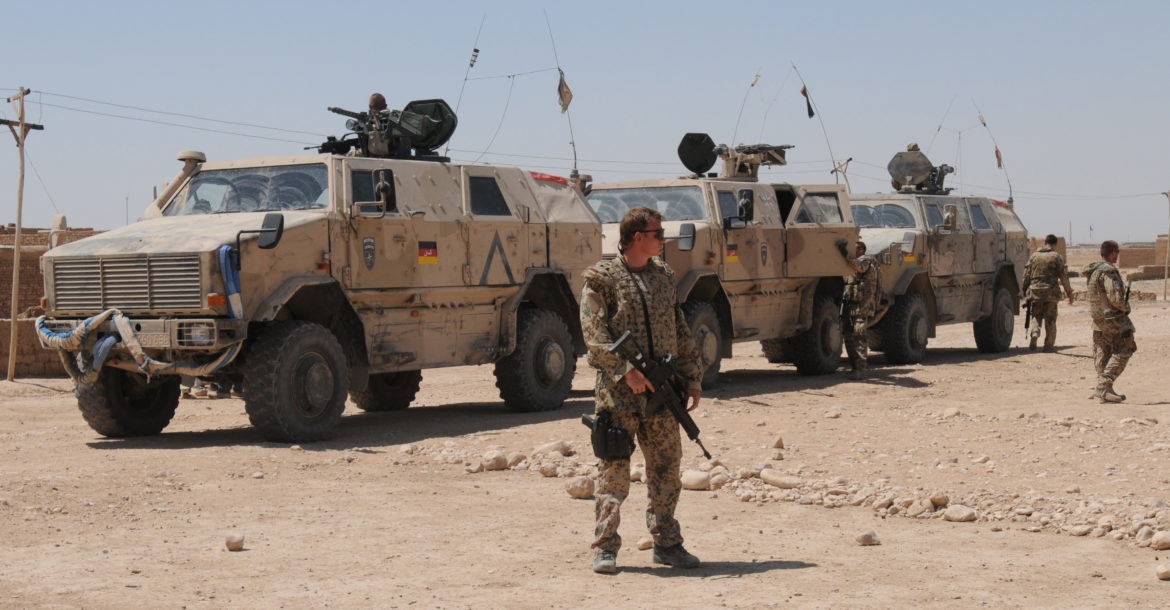 Almanya, Irak'taki Askerlerinin Görev Süresini Uzatma Kararı Aldı