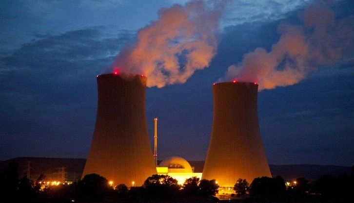 Avrupa'nın en büyük nükleer reaktörü Finlandiya'da elektrik üretmeye başladı