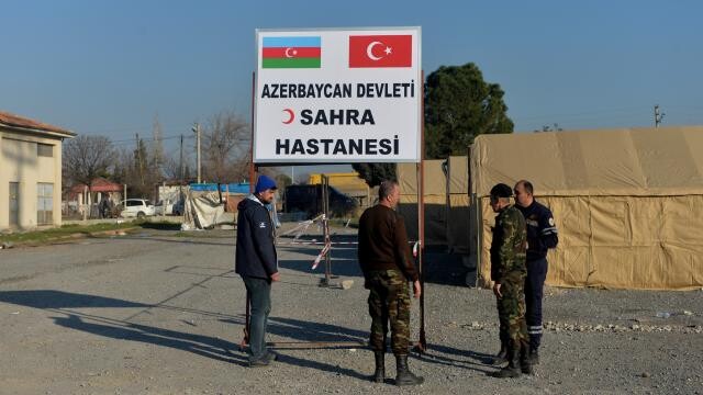 Azerbaycan Kahramanmaraş'ta sahra hastanesi kurdu