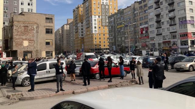 Kayseri'de art arda 3 deprem meydana geldi