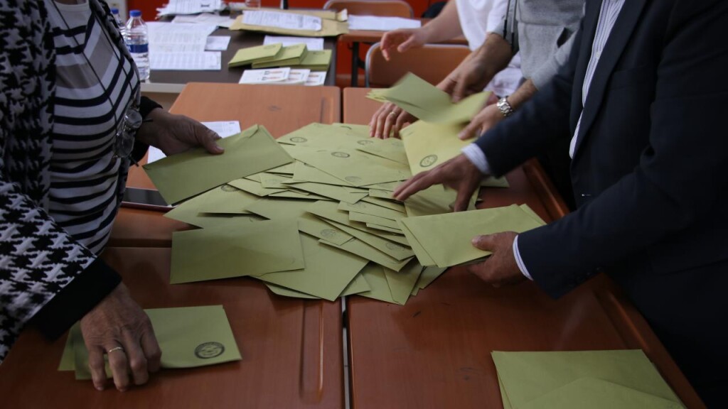 Türkiye'de seçim sonuçlarına ilişkin yayın yasağı kaldırıldı