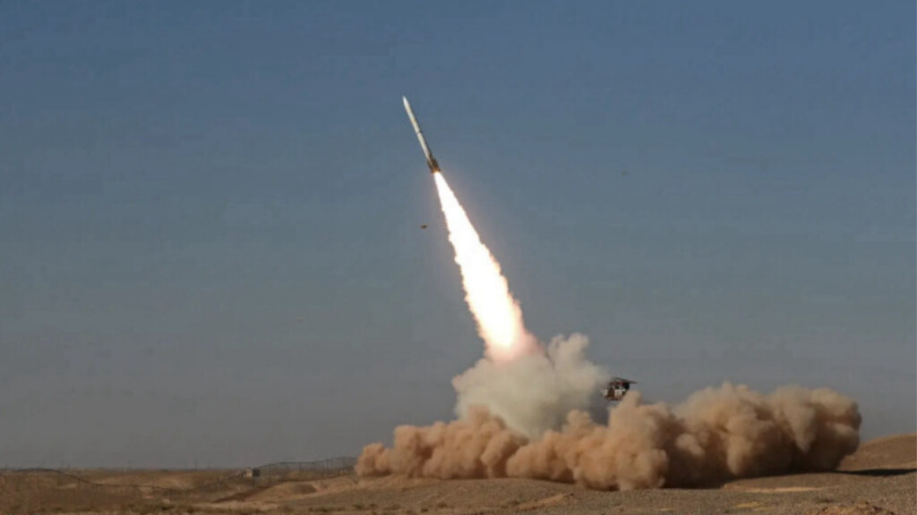 İran Devrim Muhafızları Ordusu, İsrail’e füze saldırısı başlattığını duyurdu