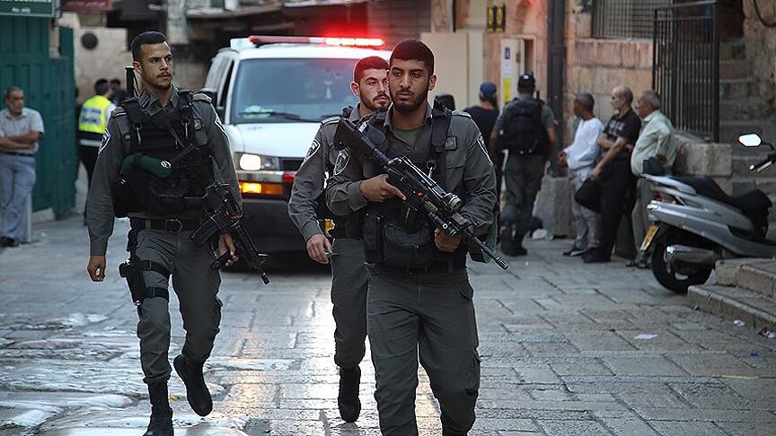 İsrail polisi, bacağı ampute edilen Filistinliyi hastanede gözaltına aldı