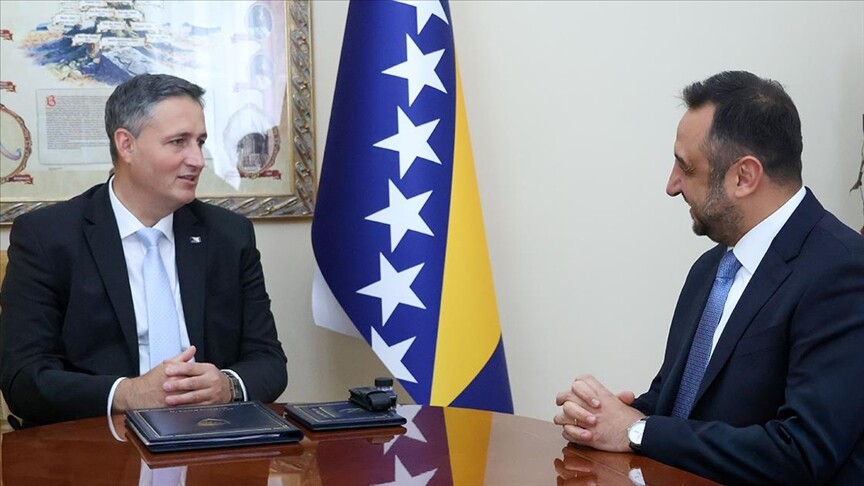 Boşnak lider Becirovic'ten ülkesinin toprak bütünlüğüne verdiği destek için Türkiye'ye teşekkür