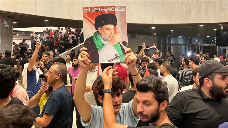 Sadr Anayasa ve Rejim Değişikliği İstedi
