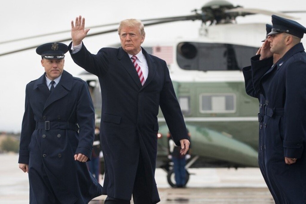 Trump, yemin töreni için Washington'a geldi