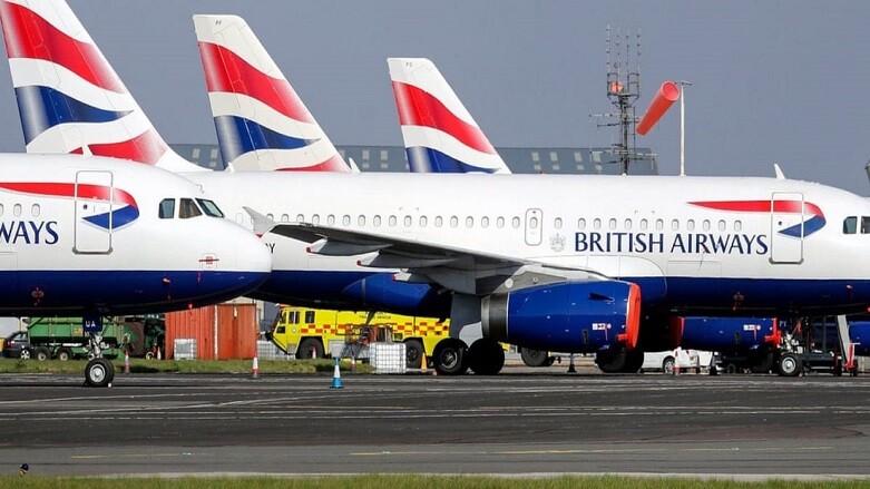 İngiltere'de Havaalanı Krizi: 5 Bin Yolcunun Uçuşu İptal Edildi
