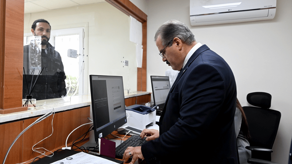 Irak, yurt dışında ilk e-vize uygulamasını Ankara’da başlattı