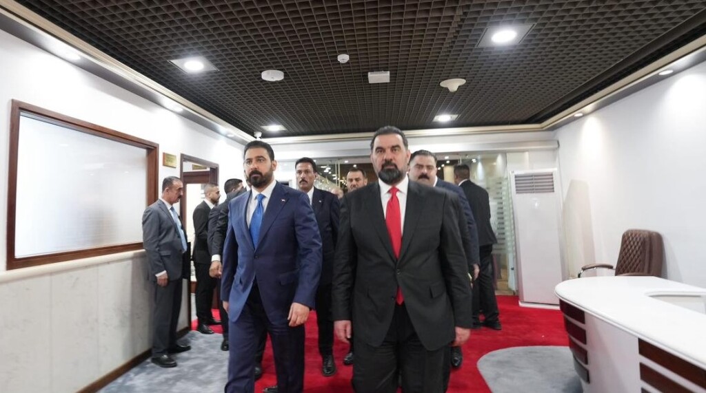 Başbakan adayı Zeydi Parlamento binasına geldi