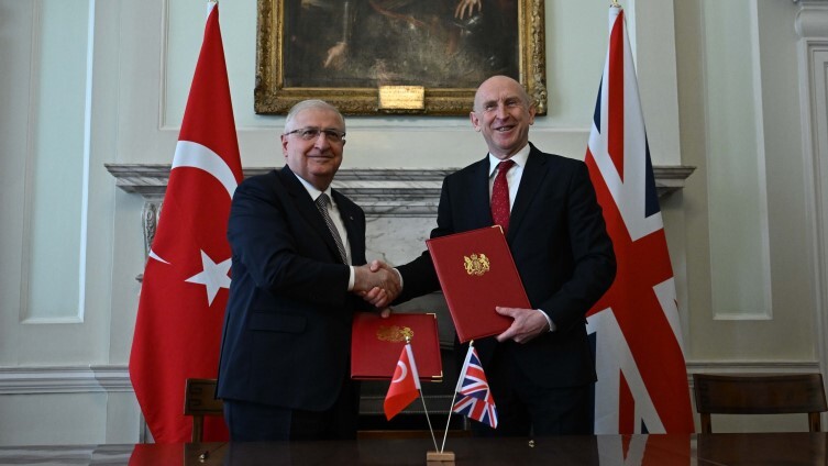 Türkiye ve İngiltere, Eurofighter Typhoon Projesi kapsamında teknik ve lojistik destek sözleşmesi imzaladı