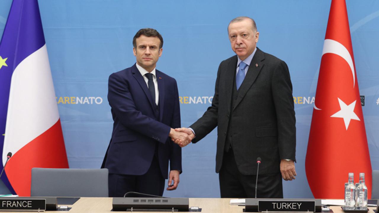 Türkiye Cumhurbaşkanı Erdoğan, Fransa Cumhurbaşkanı Macron ile telefonda görüştü