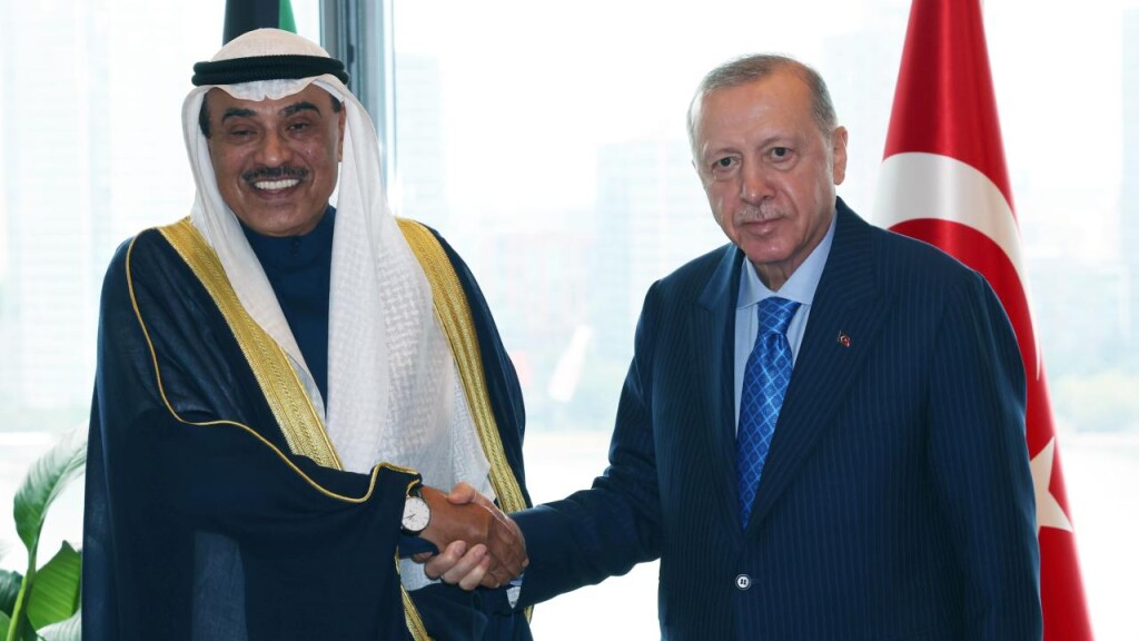Türkiye Cumhurbaşkanı Erdoğan, Kuveyt Veliaht Prensi ile görüştü