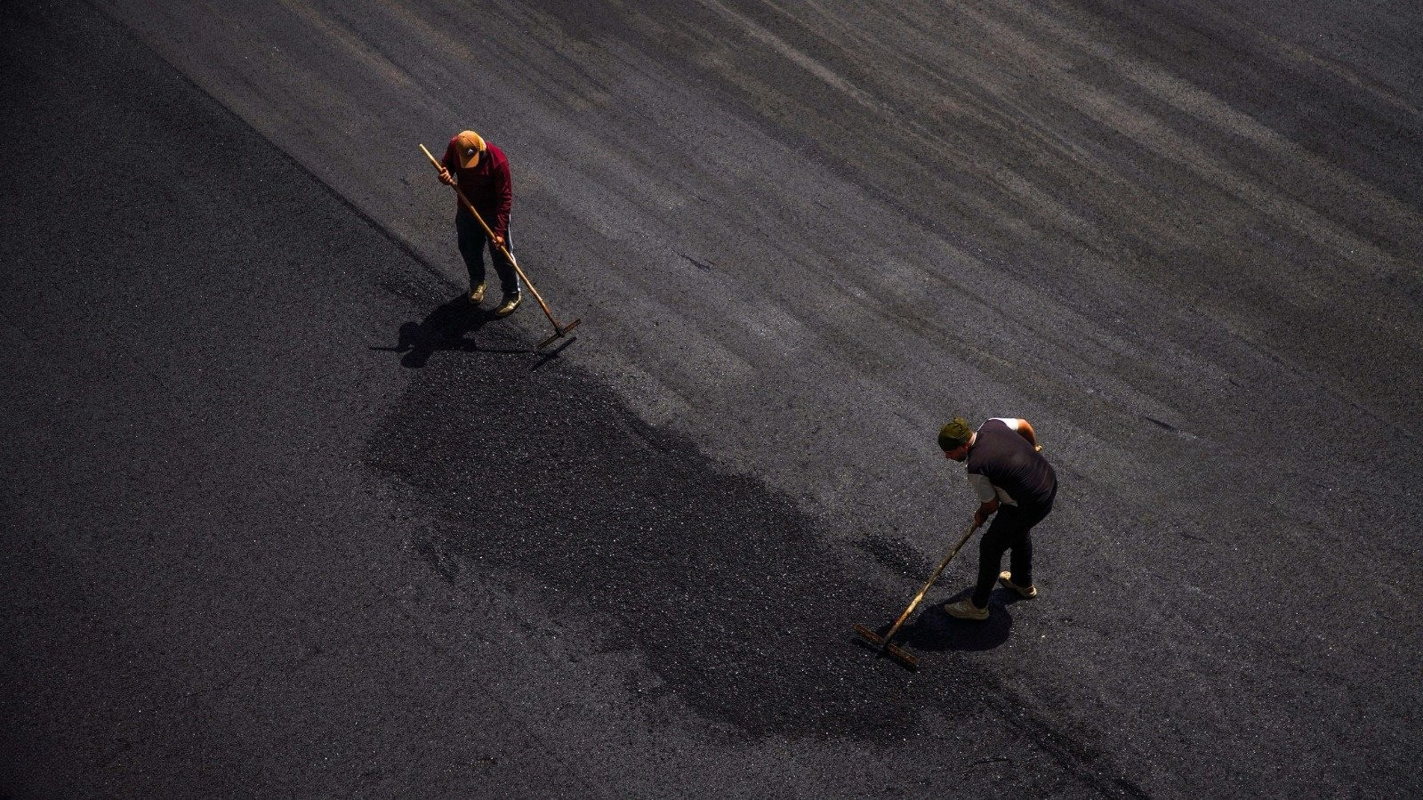 İmar Bakanlığı: 80 karayolu projesi inşaat aşamasında